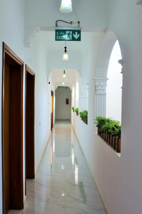Hotel Tiwi Sunrise Esterno foto